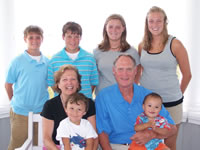 Will, Jay, Shannon, Ali, Nana, Grandpa, Max and Alex at the beach house in Bay Head