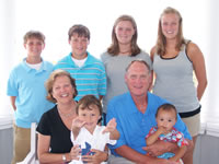 Will, Jay, Shannon, Ali, Nana, Grandpa, Max and Alex at the beach house in Bay Head