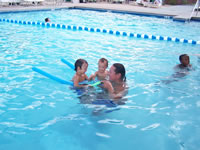 August 2006 Photos: Alex, Max and Chris in the pool at Tamaya.