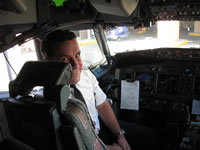 March 2007: The really nice pilot. (Thanks, guy!)