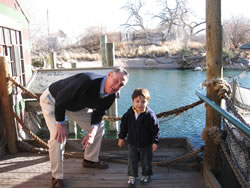 February 2008: Grandpa and Max at the ABQ Aquarium.