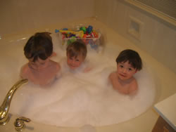 March 2008: Bath time