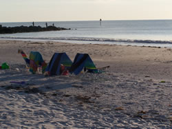 December 2008: Our daily beach set up