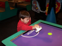 November 2007: Alex and Max palyed air hockey and had a blast